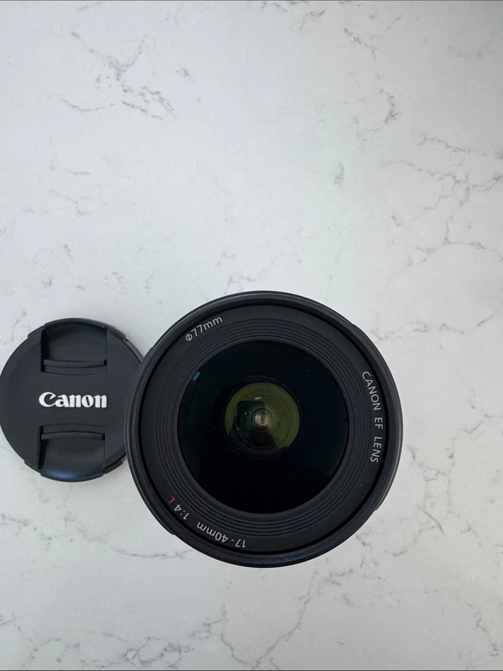 Canon Lens EF 17-40mm 1:4